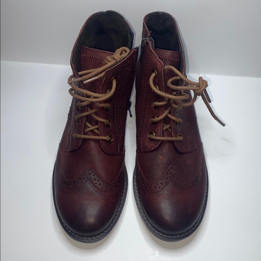 Josef Seibel woman’s Burgundy Leather Wingtip Oxfords with Tan Laces